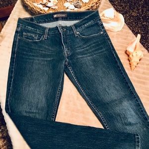 LEVI STRAUSS & Co Ladies Straight-Leg Blue Jeans